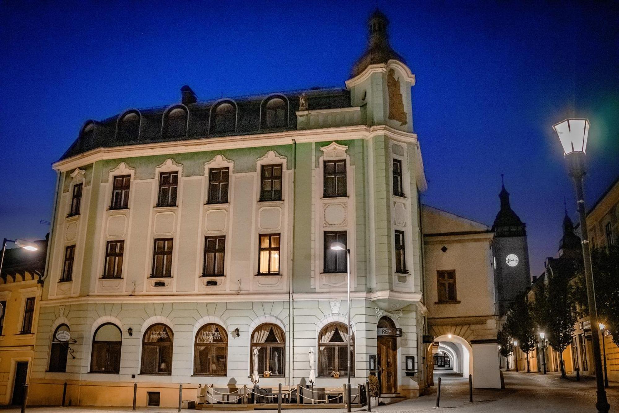 Hotel Ruzek Hranice  Ngoại thất bức ảnh