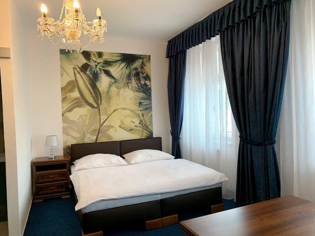 Hotel Ruzek Hranice  Ngoại thất bức ảnh